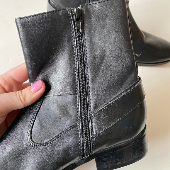 Marc Fisher Hetra Black Leather Belted Moto Ankle Boots - Picture 10 of 15